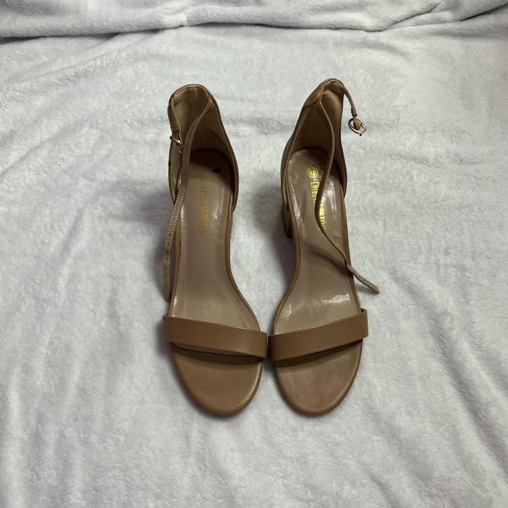 Elegant Tan Women's Heels